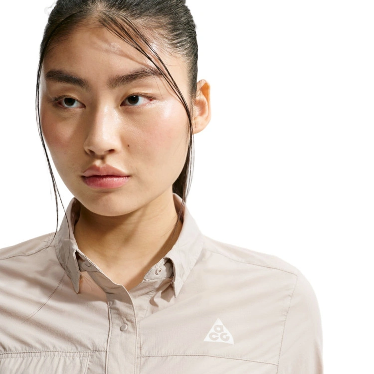 camiseta-nike-mujer-acg-aireez-btn-ls-creahombre-ii-summit-white-4