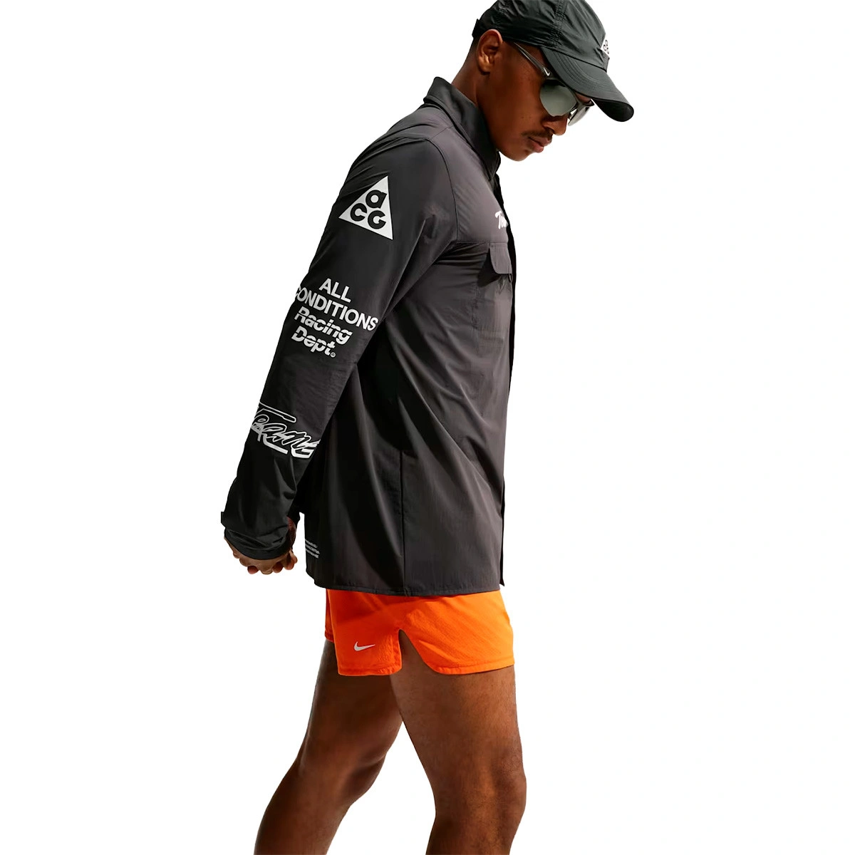 camiseta-nike-acg-uv-aireez-btn-ls-graphics-dk-smoke-grey-white-2
