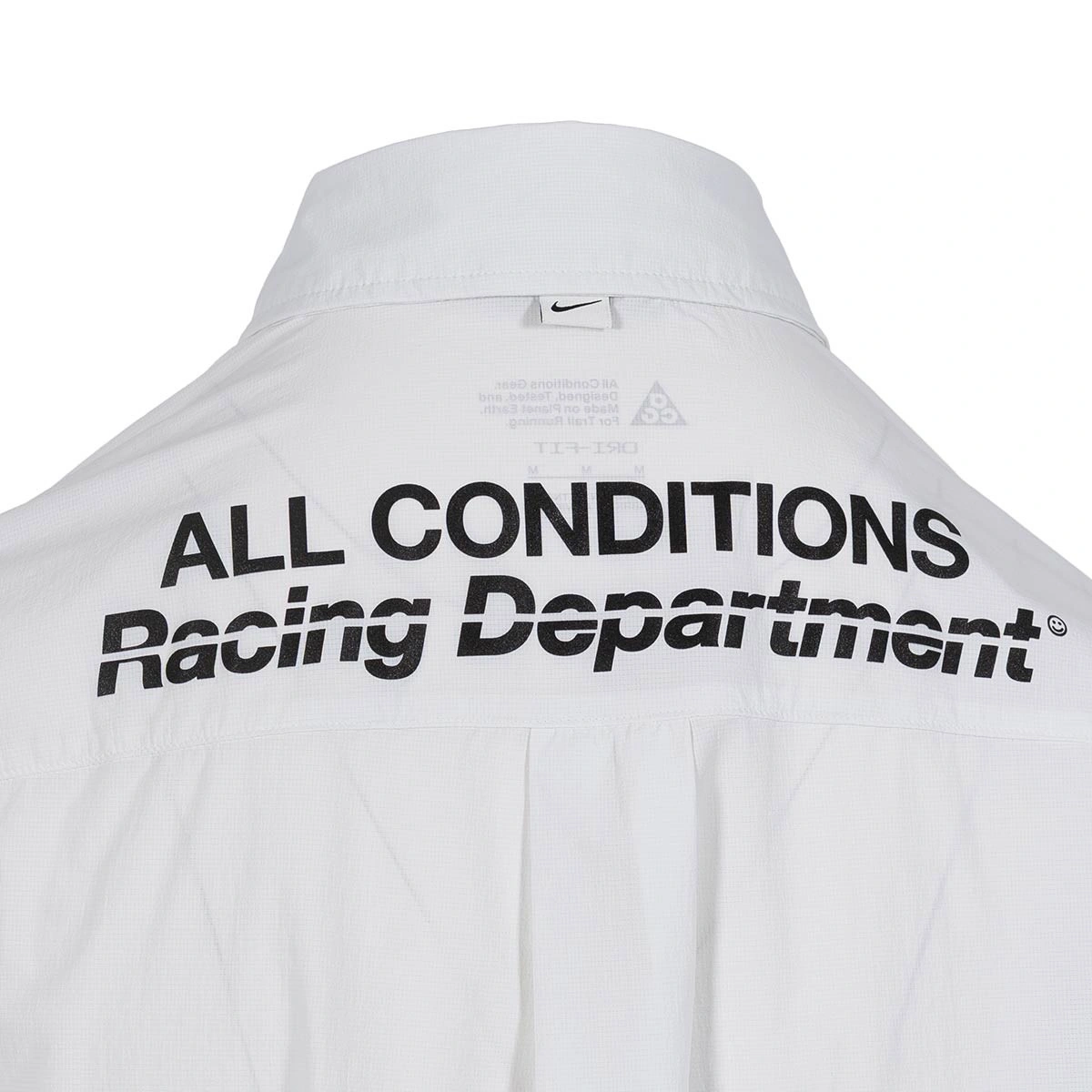 camisa-nike-mujer-acg-aireez-btn-ls-graphics-summit-white-black-5