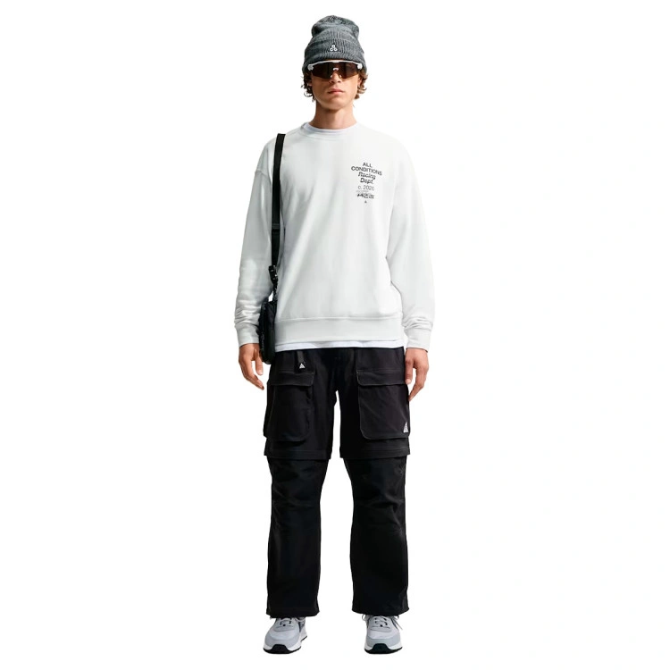 sudadera-nike-hombre-acg-dri-fit-tuff-flc-lite-crw-graphics-summit-white-black-3