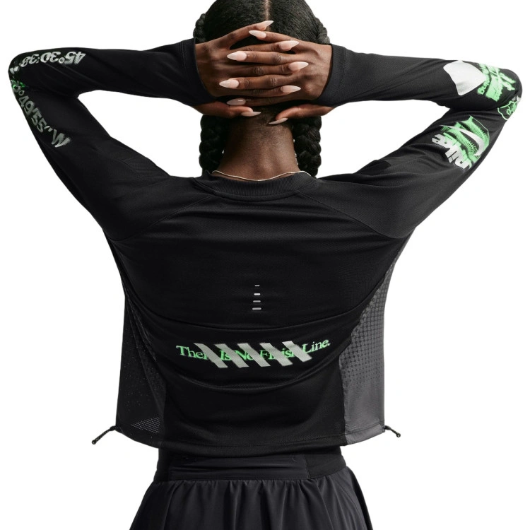 camiseta-nike-mujer-nike-swift-jersey-top-ls-nv-black-iron-grey-illusion-green-reflective-si-3
