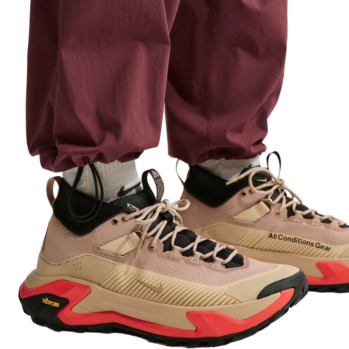 pantalon-largo-nike-hombre-acg-high-stakes-pants-mystic-dates-summit-white-5