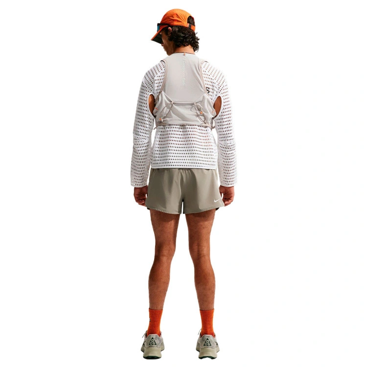 pantalon-corto-nike-acg-dri-fit-advanced-trailwind-shirt-aop-light-army-white-4