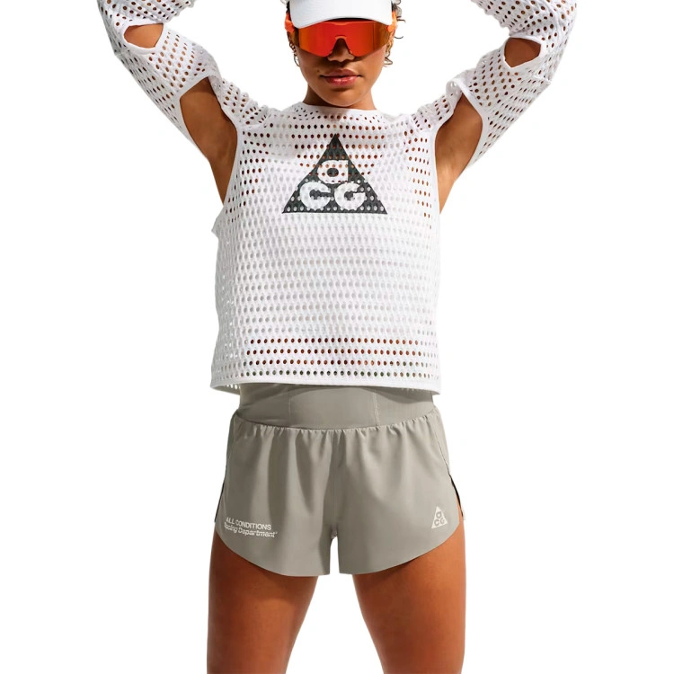 pantalon-corto-nike-mujer-acg-dri-fit-advanced-trailwind-shirt-graphics-light-army-white-0