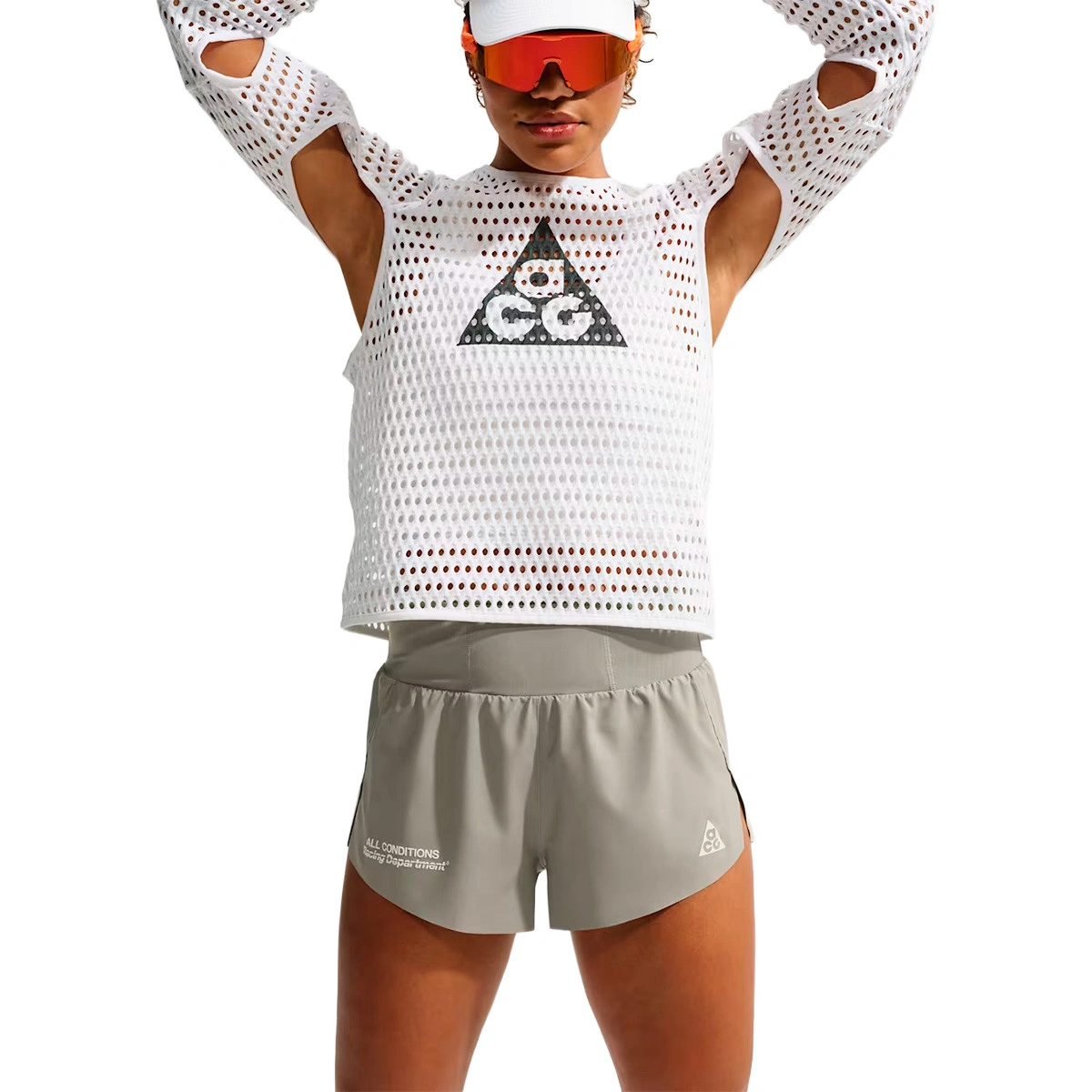 pantalon-corto-nike-mujer-acg-dri-fit-advanced-trailwind-shirt-graphics-light-army-white-0