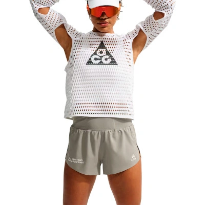 Damen ACG Dri-Fit Advanced Trailwind Shirt Graphics Shorts