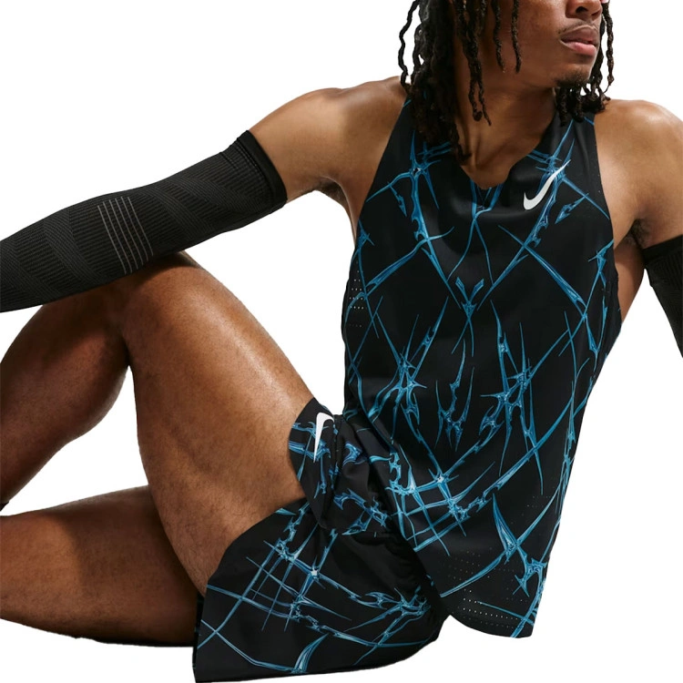camiseta-nike-dri-fit-advanced-aroswft-snglt-aop-black-white-2