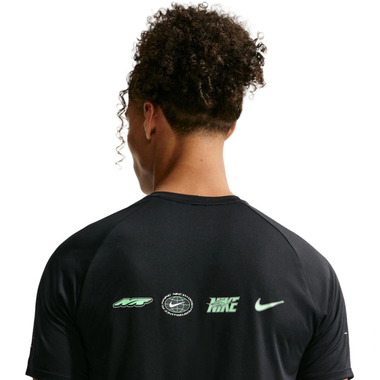 camiseta-nike-advanced-stride-unstp-ss-top-black-1