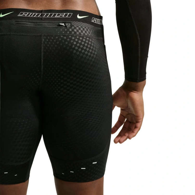 malla-corta-nike-hombre-nike-dri-fit-stride-unstp-halftight-black-illusion-green-white-reflective-silv-2