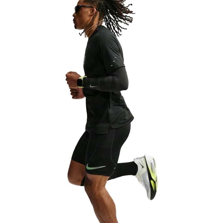 malla-corta-nike-hombre-nike-dri-fit-stride-unstp-halftight-black-illusion-green-white-reflective-silv-7