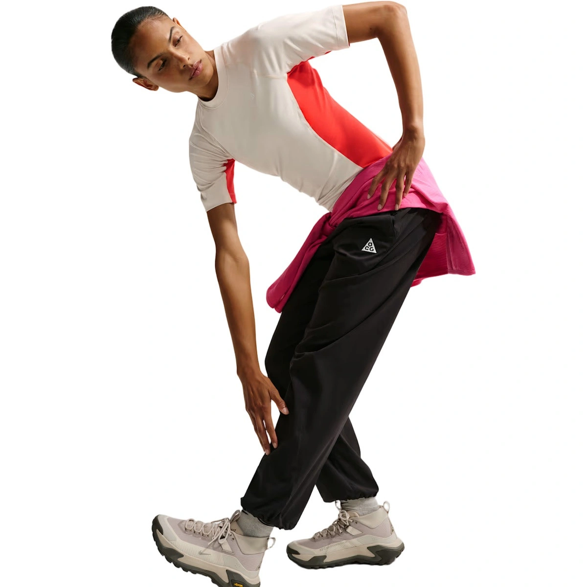 camiseta-nike-mujer-acg-dri-fit-wildsee-bslyr-ss-top-lt-orewood-brn-lt-crimson-summit-white-2