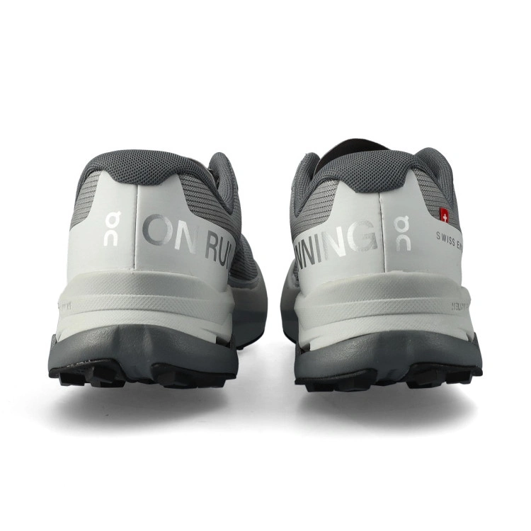 zapatilla-on-cloudultra-peak-apollo-rock-4