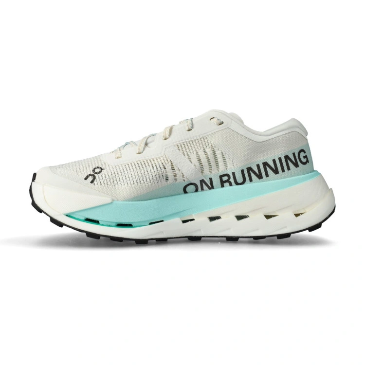 zapatilla-on-cloudultra-pro-ivory-celeste-2