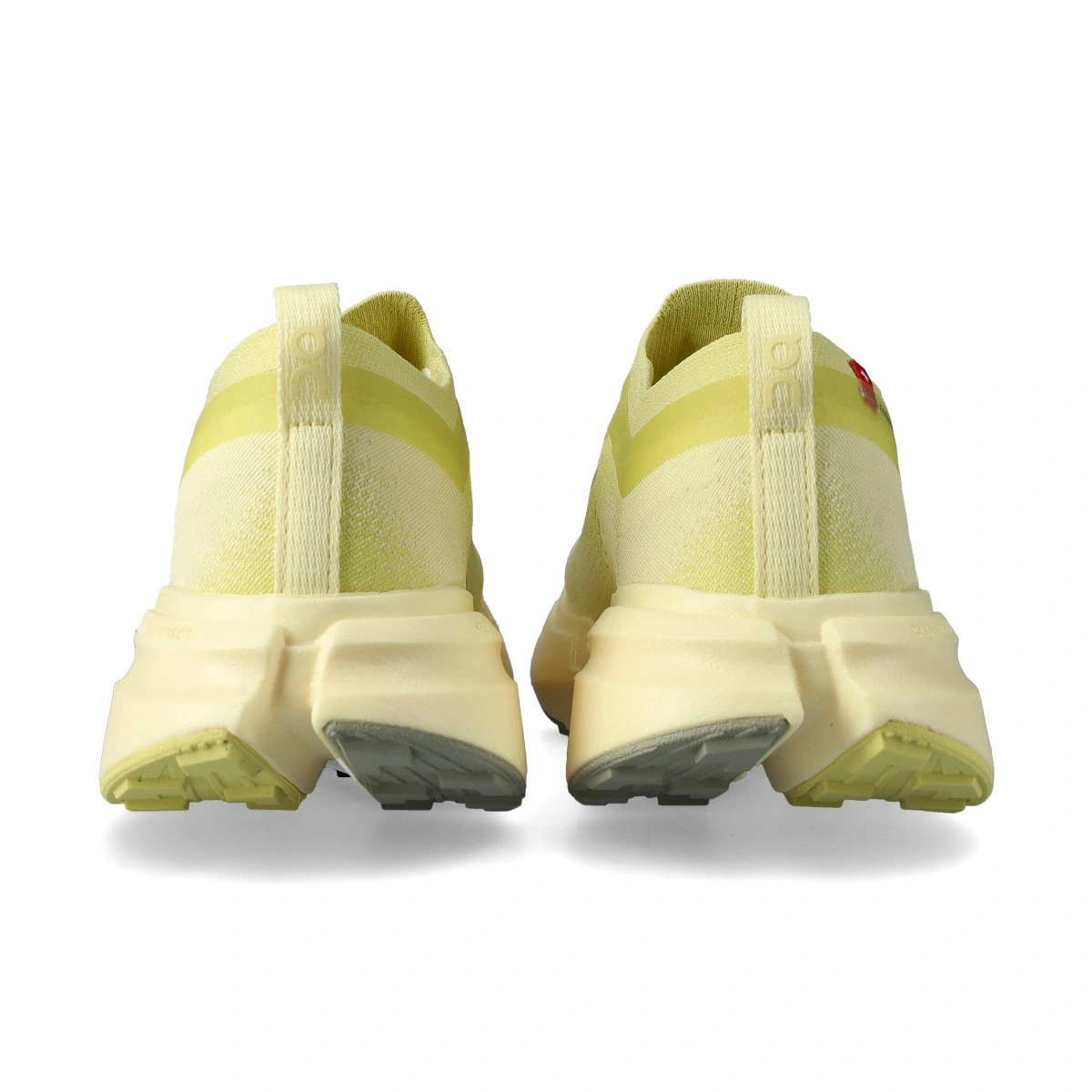 zapatilla-on-cloudsoma-mujer-acacia-lychee-4