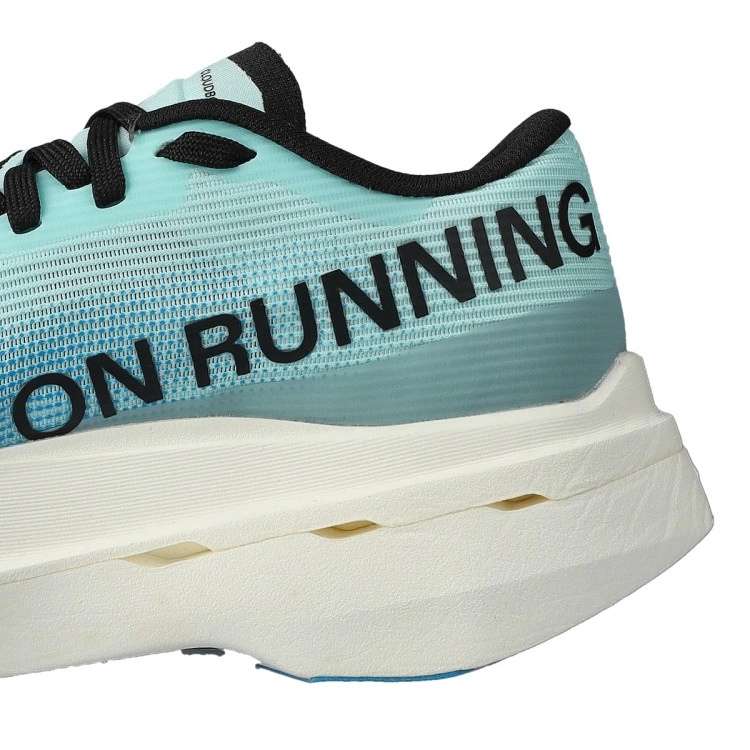 zapatilla-on-cloudboom-volt-1-mujer-celeste-isle-8