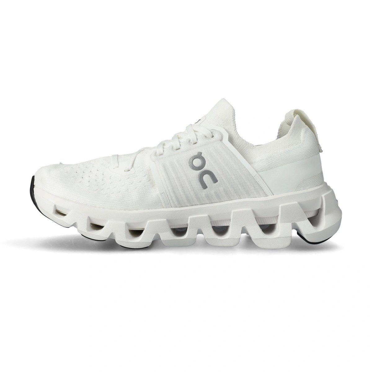 zapatilla-on-cloudswift-4-mujer-white-white-2