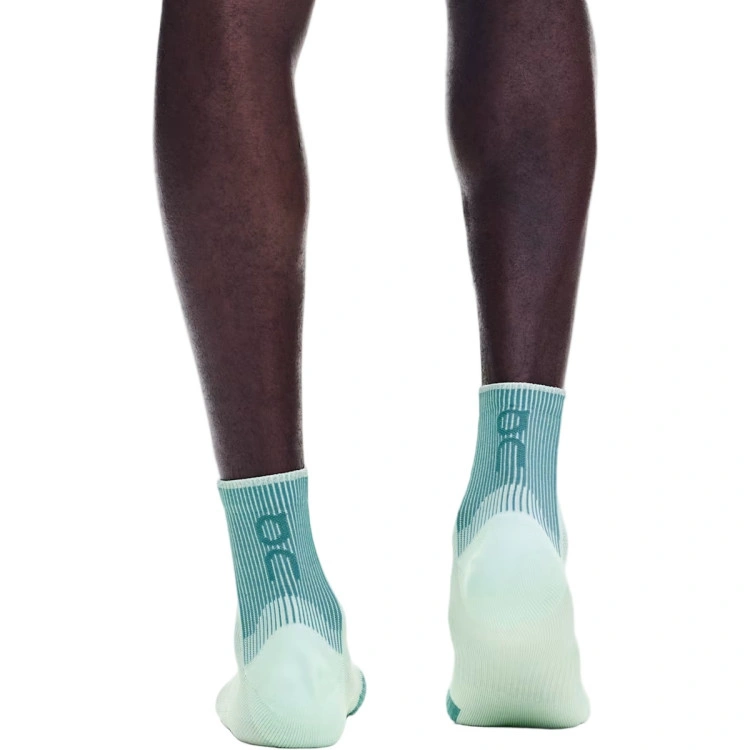 calcetines-on-performance-run-sock-mid-1-u-flurry-storm-2