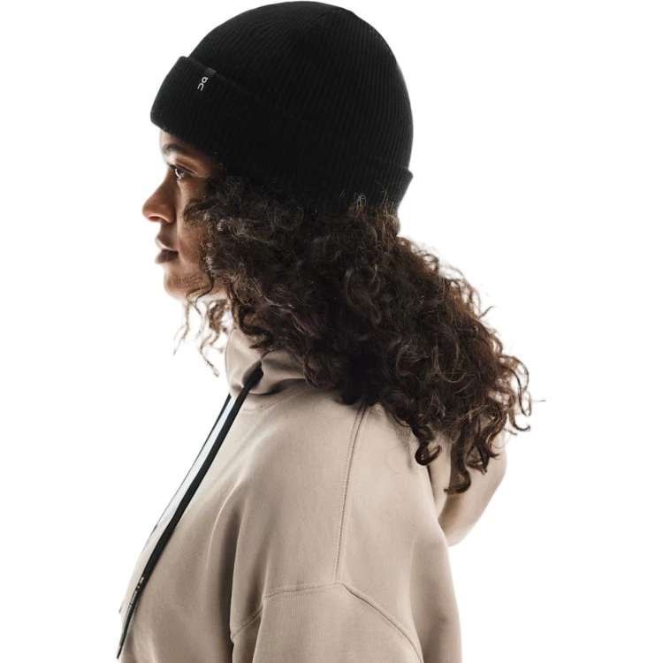 gorro-on-merino-beanie-1-u-black-2