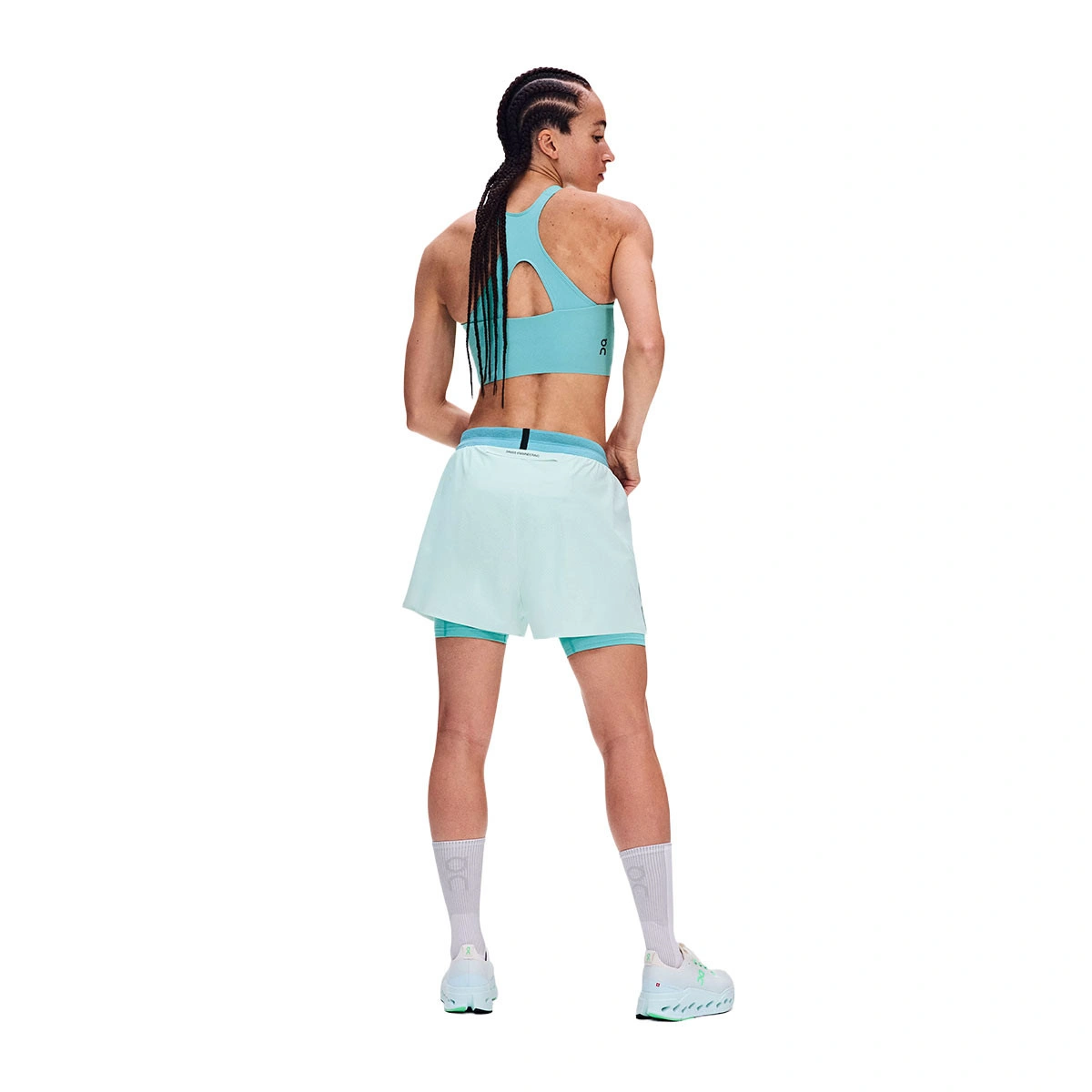 pantalon-corto-on-mujer-3-performance-21-shorts-1-flurry-aquamarine-6