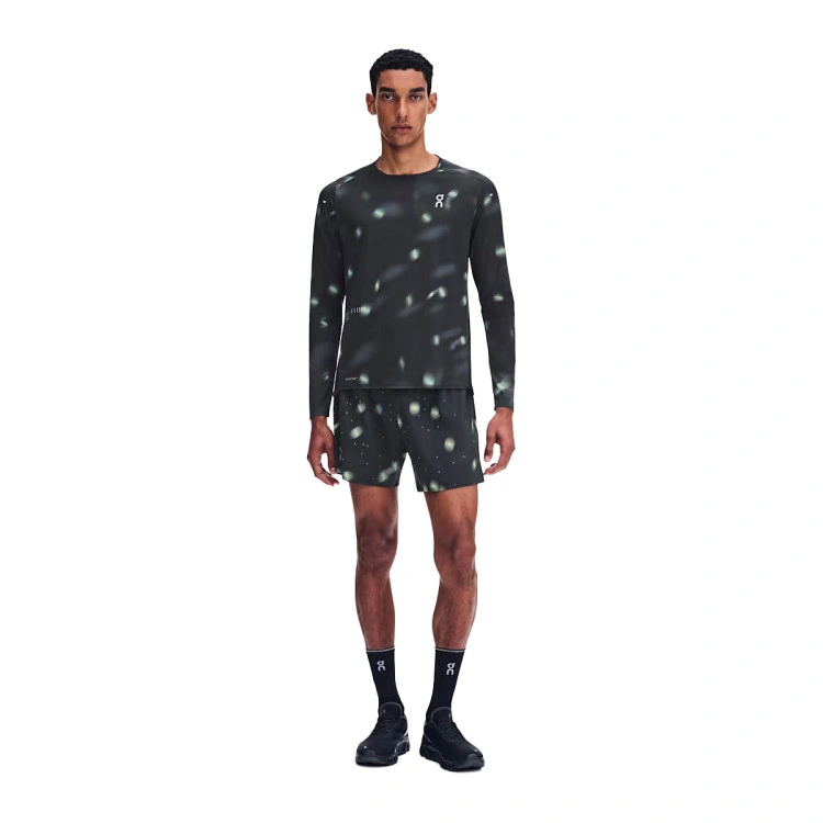 malla-larga-on-performance-long-t-lumos-black-4
