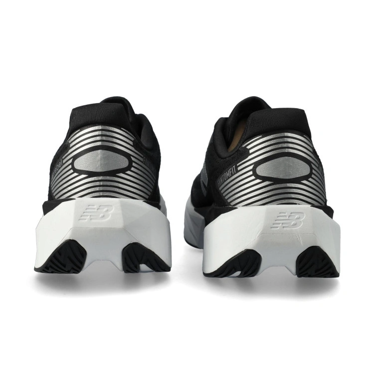 zapatilla-new-balance-fuelcell-rebel-v5-black-4