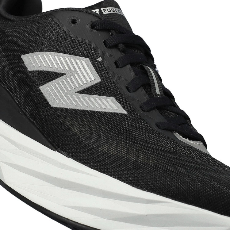 zapatilla-new-balance-fuelcell-rebel-v5-black-6