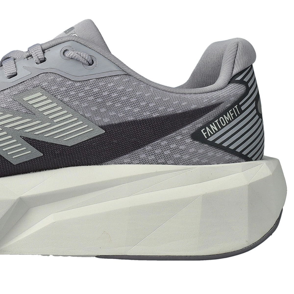 zapatilla-new-balance-fuelcell-rebel-v5-digital-mist-8