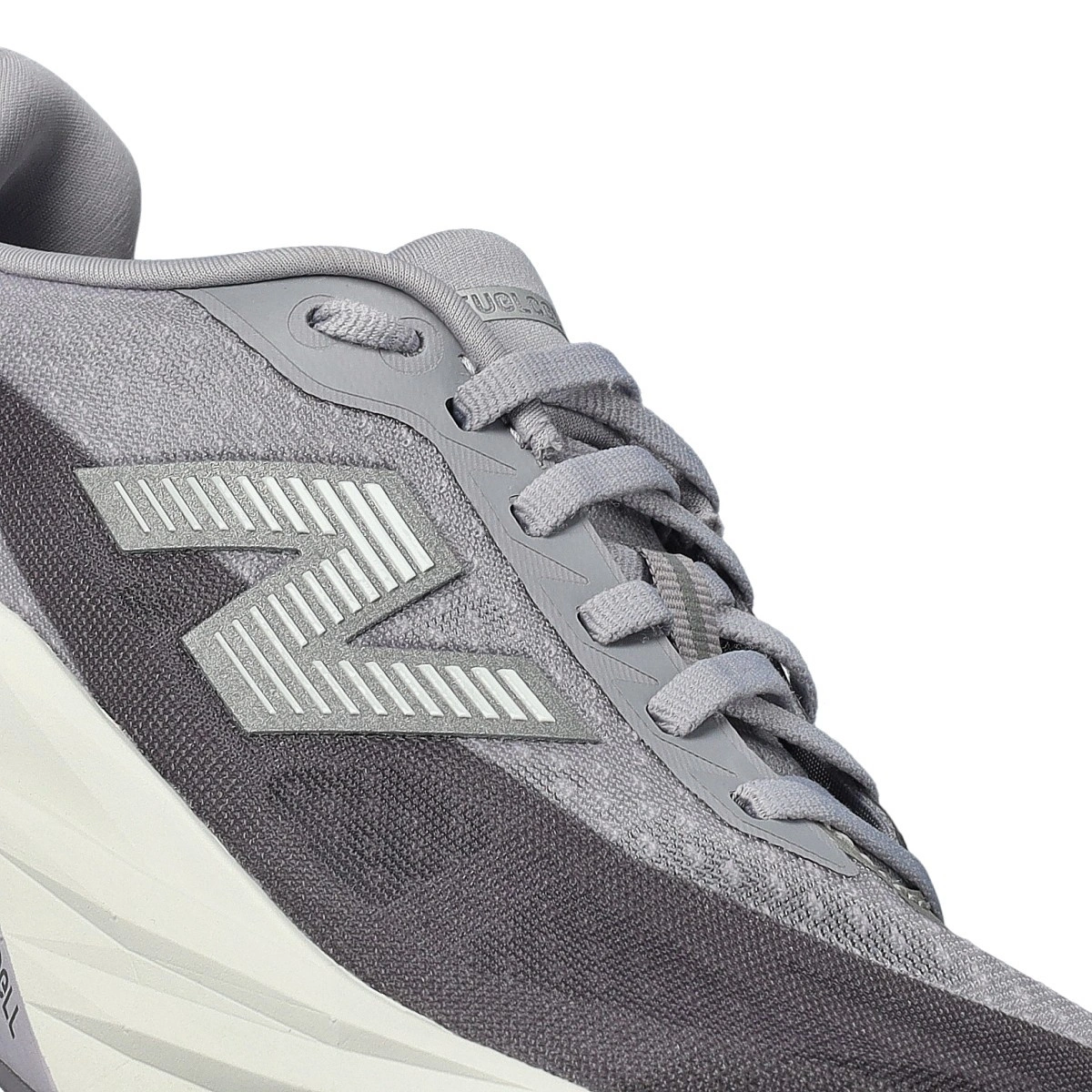 zapatilla-new-balance-fuelcell-rebel-v5-mujer-digital-mist-6