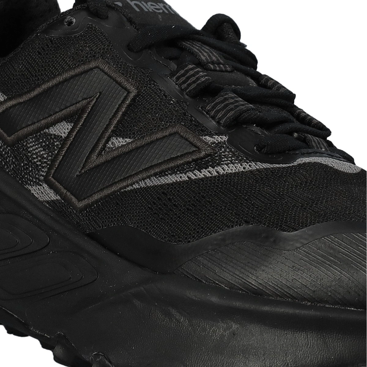 zapatilla-new-balance-fresh-foam-x-hierro-v9-gore-tex-mujer-black-6