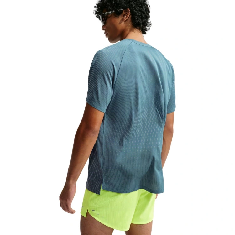 camiseta-nike-stride-smokey-blue-reflective-silv-1