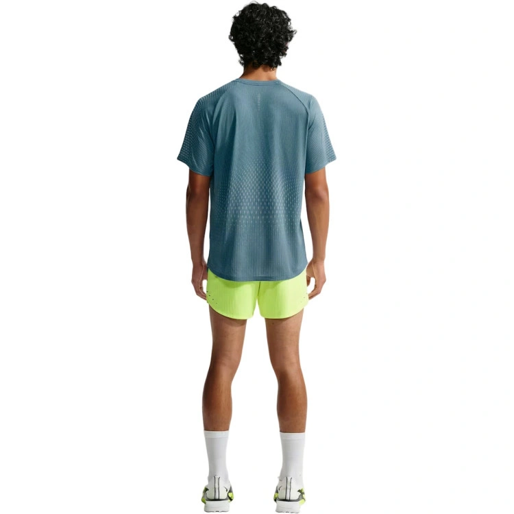 camiseta-nike-stride-smokey-blue-reflective-silv-4