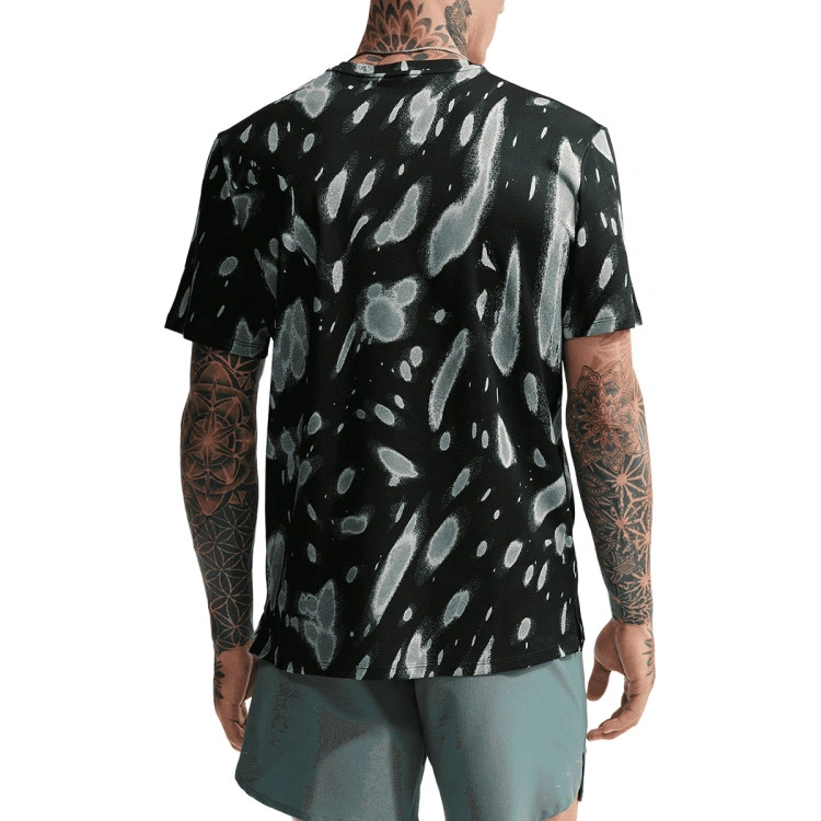 camiseta-nike-nike-miler-black-reflective-silv-1