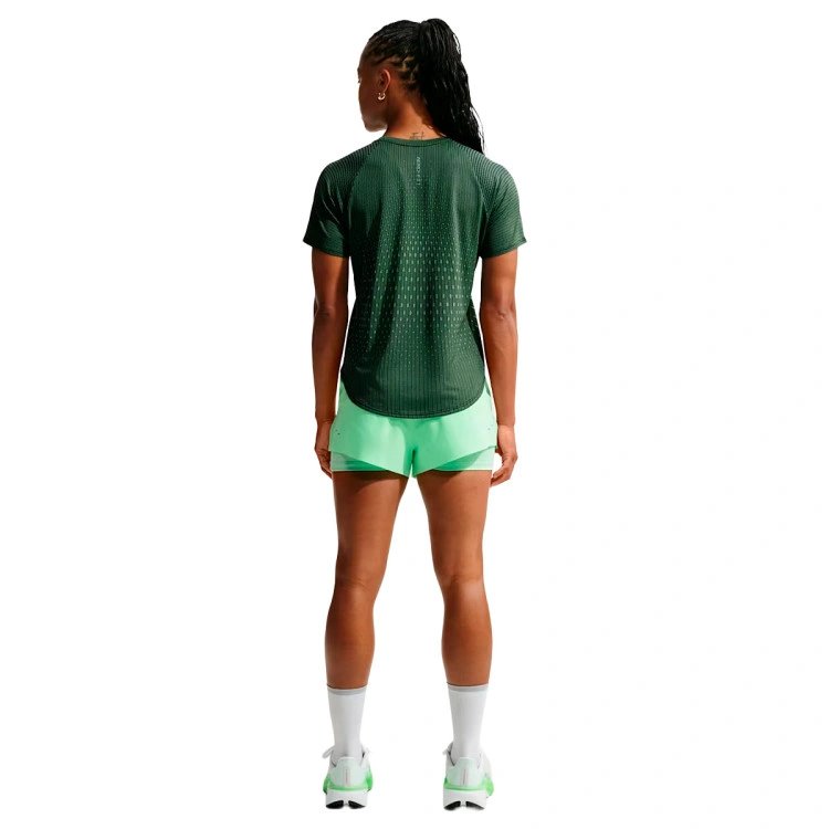 camiseta-nike-swift-mujer-black-lt-green-spark-reflective-silv-4
