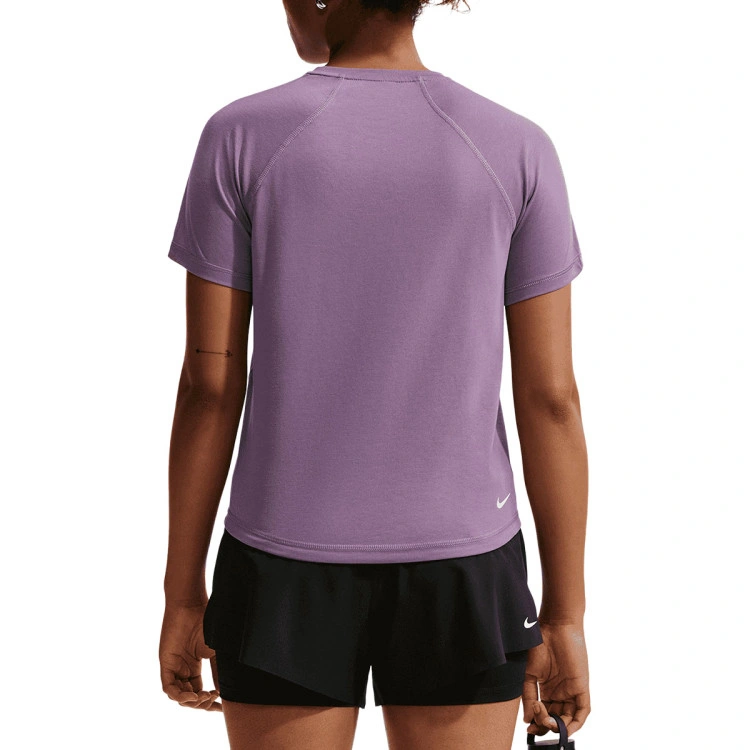 camiseta-nike-acg-mujer-violet-dust-summit-white-1