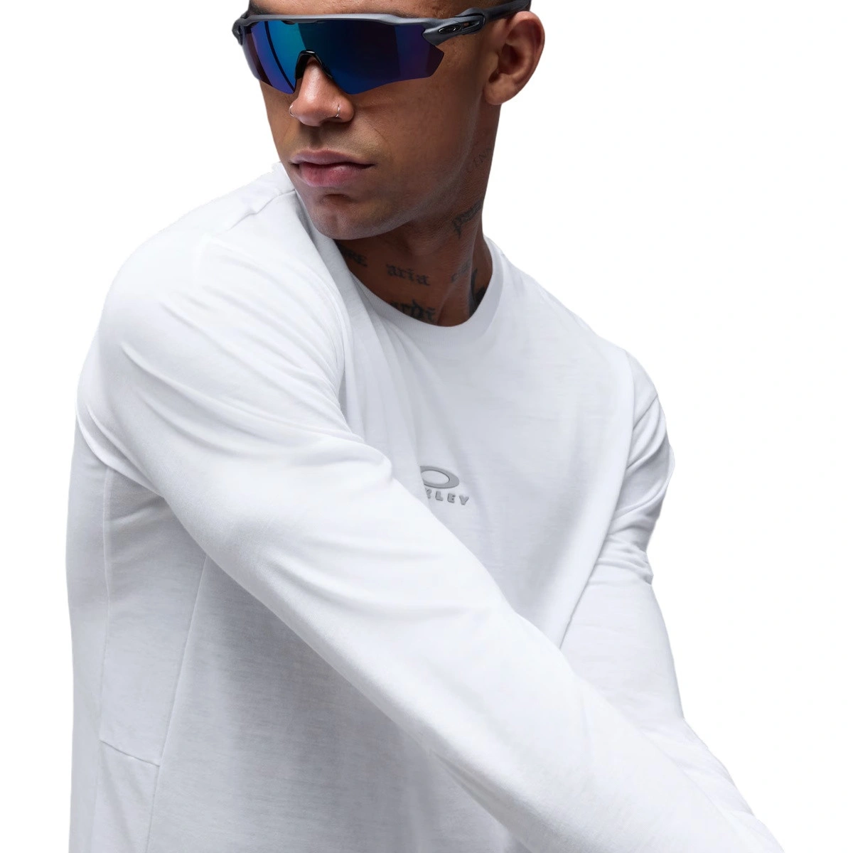 camiseta-oakley-edge-force-ls-tee-white-2