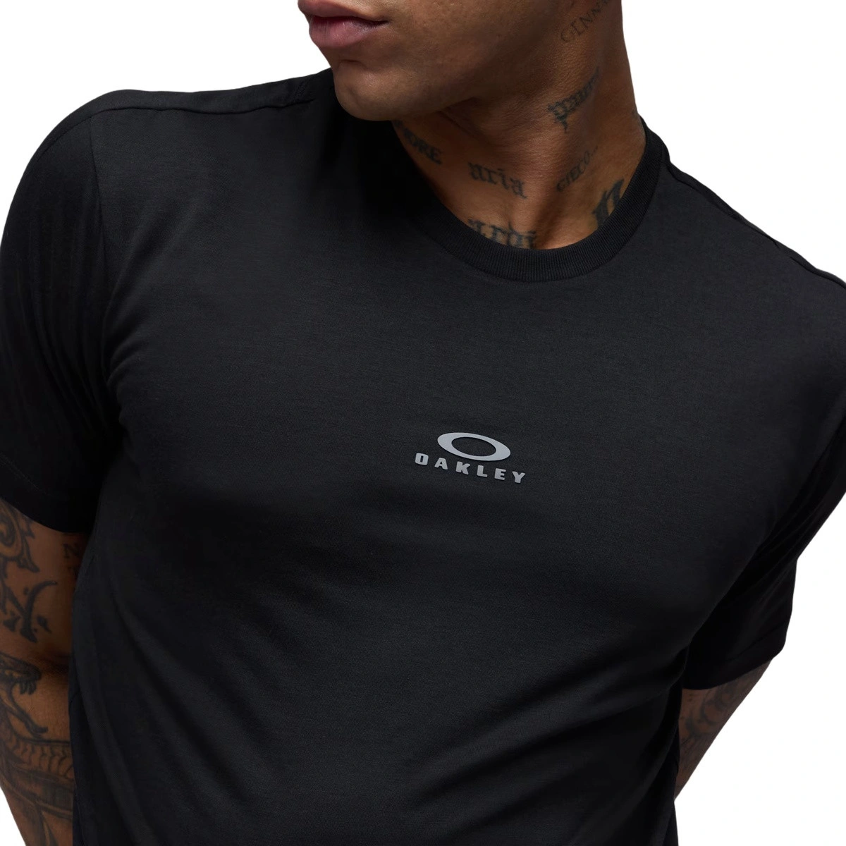 camiseta-oakley-edge-force-ss-tee-pitch-black-2