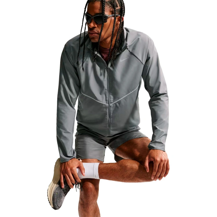 chaqueta-nike-repel-miler-uv-grey-3