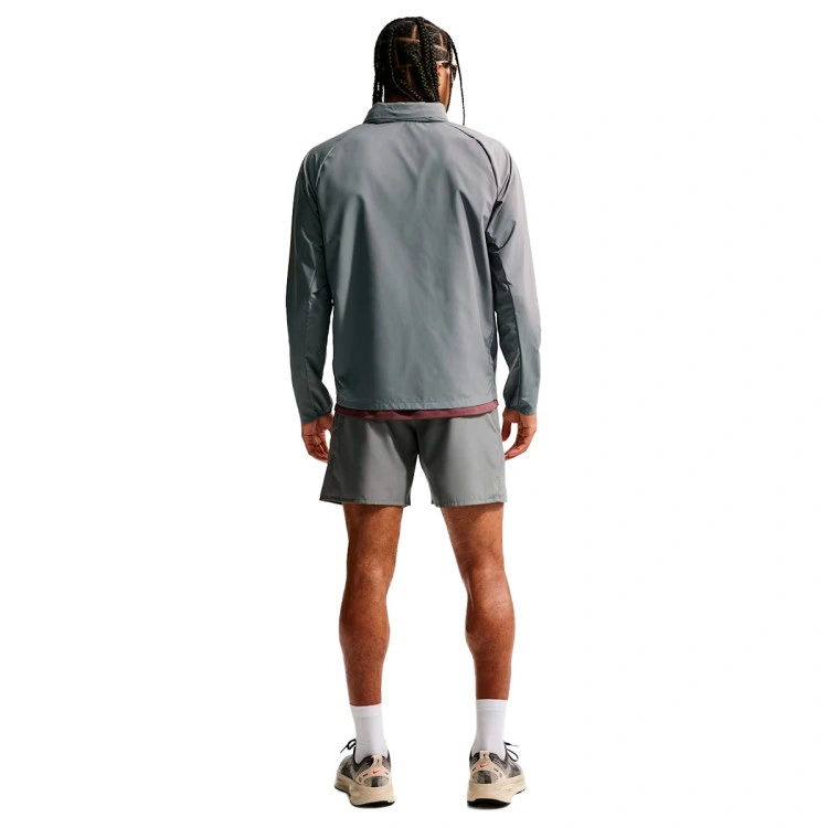 chaqueta-nike-repel-miler-uv-grey-5