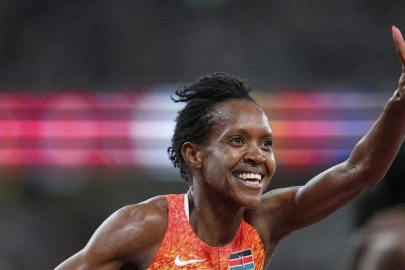 card Faith Kipyegon à Tokyo 2025 : la reine du 1500 continue d’écrire l’histoire